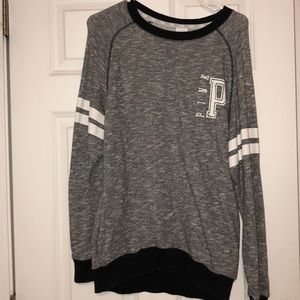 PINK gray and black crew neck , hardly worn